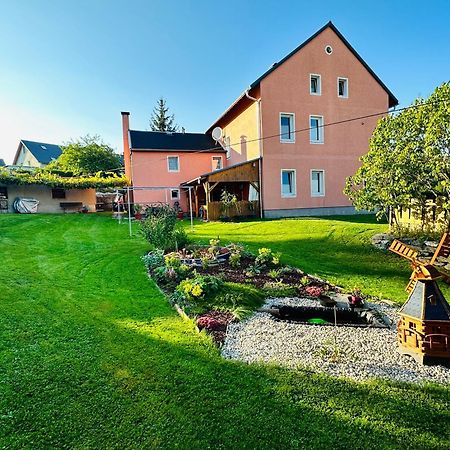 Gemuetliche Wohnung In Gruenhainichen Erzgebirge Grunhainichen 外观 照片